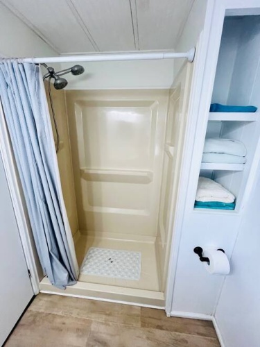 19440 Bermuda Ct., North Fort Myers, Florida 33903, 2 Bedrooms Bedrooms, ,2 BathroomsBathrooms,Mobile/manufactured,For Sale,Bermuda Ct.,11741330