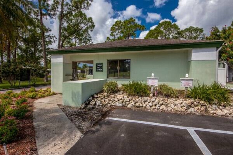 19440 Bermuda Ct., North Fort Myers, Florida 33903, 2 Bedrooms Bedrooms, ,2 BathroomsBathrooms,Mobile/manufactured,For Sale,Bermuda Ct.,11741330