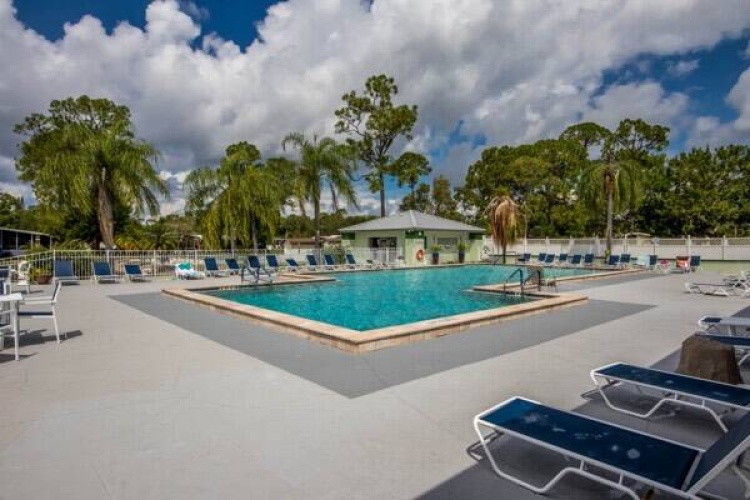 19440 Bermuda Ct., North Fort Myers, Florida 33903, 2 Bedrooms Bedrooms, ,2 BathroomsBathrooms,Mobile/manufactured,For Sale,Bermuda Ct.,11741330