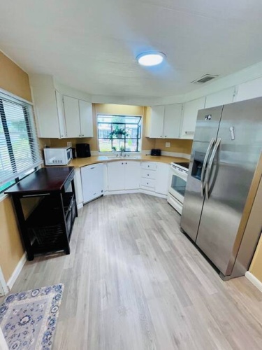 19440 Bermuda Ct., North Fort Myers, Florida 33903, 2 Bedrooms Bedrooms, ,2 BathroomsBathrooms,Mobile/manufactured,For Sale,Bermuda Ct.,11741330