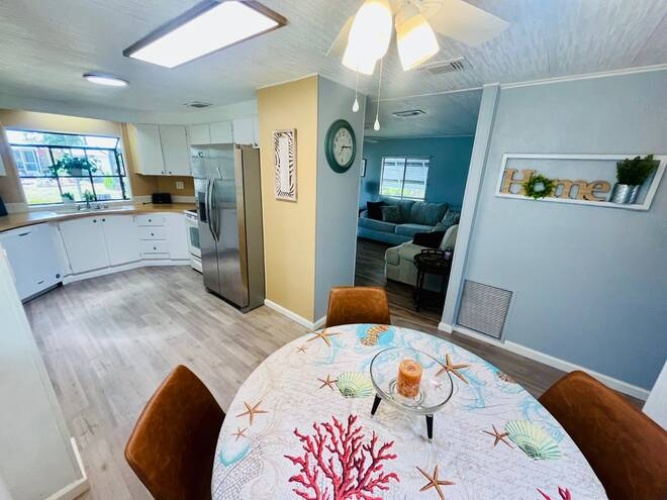 19440 Bermuda Ct., North Fort Myers, Florida 33903, 2 Bedrooms Bedrooms, ,2 BathroomsBathrooms,Mobile/manufactured,For Sale,Bermuda Ct.,11741330