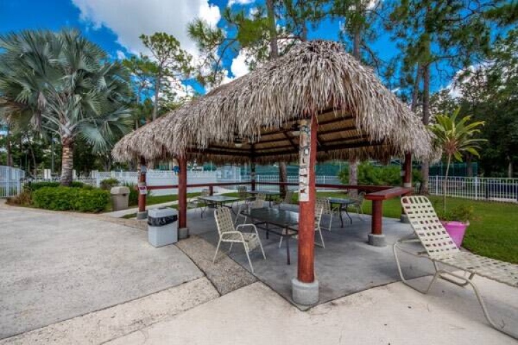 19474 SummerTree Ct, North Fort Myers, Florida 33903, 2 Bedrooms Bedrooms, ,2 BathroomsBathrooms,Mobile/manufactured,For Sale,SummerTree Ct,11741816