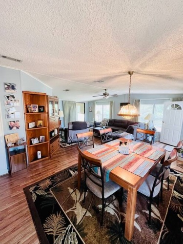 19474 SummerTree Ct, North Fort Myers, Florida 33903, 2 Bedrooms Bedrooms, ,2 BathroomsBathrooms,Mobile/manufactured,For Sale,SummerTree Ct,11741816