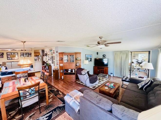 19474 SummerTree Ct, North Fort Myers, Florida 33903, 2 Bedrooms Bedrooms, ,2 BathroomsBathrooms,Mobile/manufactured,For Sale,SummerTree Ct,11741816