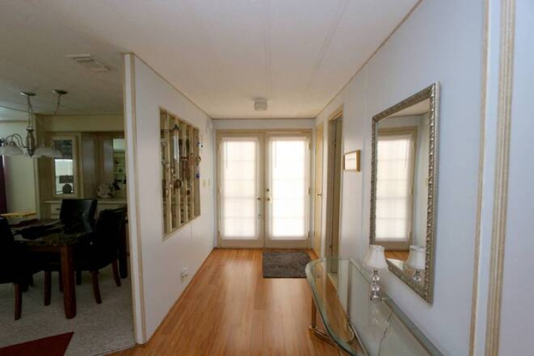 5471 Whitehaven Ln, Sarasota, Florida 34233, 2 Bedrooms Bedrooms, ,2 BathroomsBathrooms,Mobile/manufactured,For Sale,Whitehaven Ln,11775410