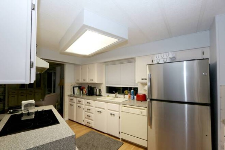 5471 Whitehaven Ln, Sarasota, Florida 34233, 2 Bedrooms Bedrooms, ,2 BathroomsBathrooms,Mobile/manufactured,For Sale,Whitehaven Ln,11775410
