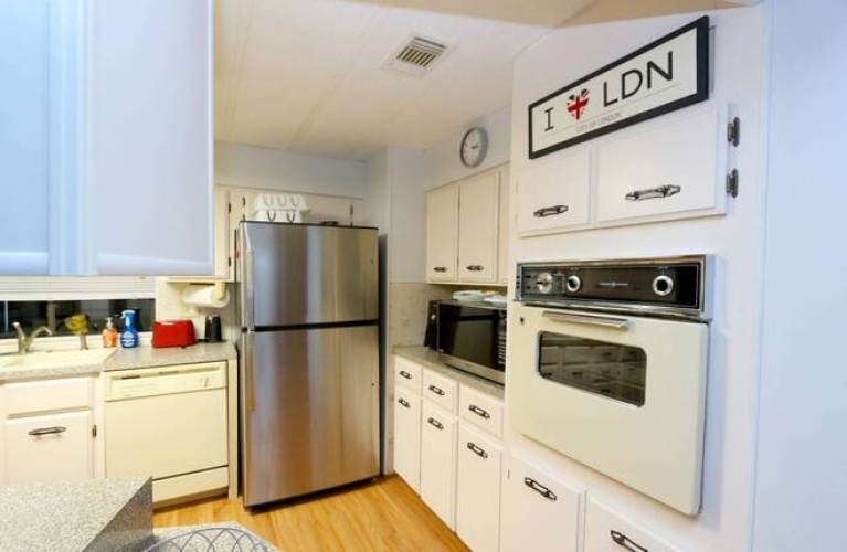 5471 Whitehaven Ln, Sarasota, Florida 34233, 2 Bedrooms Bedrooms, ,2 BathroomsBathrooms,Mobile/manufactured,For Sale,Whitehaven Ln,11775410