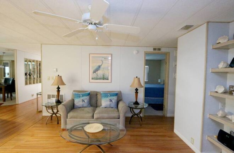 5471 Whitehaven Ln, Sarasota, Florida 34233, 2 Bedrooms Bedrooms, ,2 BathroomsBathrooms,Mobile/manufactured,For Sale,Whitehaven Ln,11775410