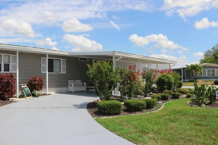 5471 Whitehaven Ln, Sarasota, Florida 34233, 2 Bedrooms Bedrooms, ,2 BathroomsBathrooms,Mobile/manufactured,For Sale,Whitehaven Ln,11775410