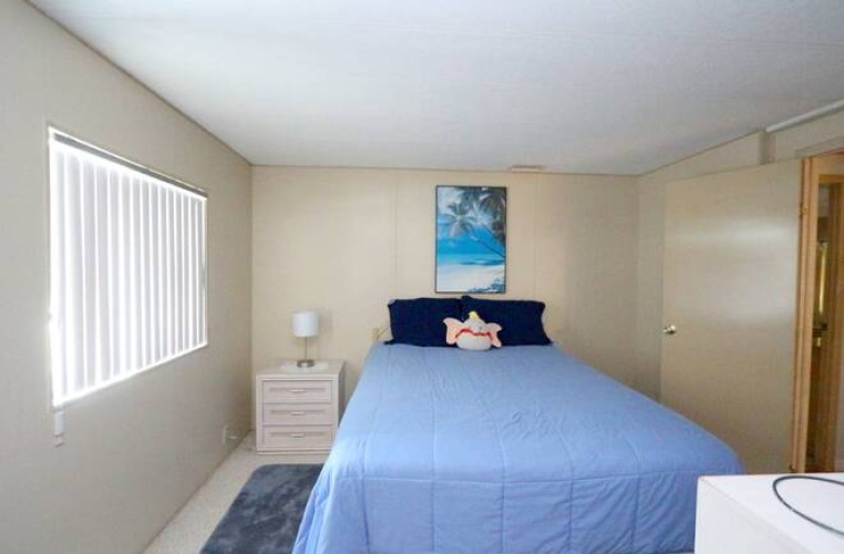 5471 Whitehaven Ln, Sarasota, Florida 34233, 2 Bedrooms Bedrooms, ,2 BathroomsBathrooms,Mobile/manufactured,For Sale,Whitehaven Ln,11775410