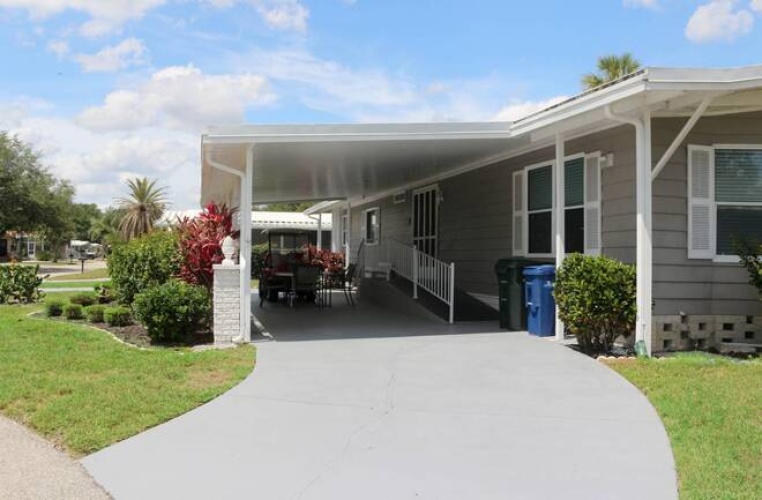 5471 Whitehaven Ln, Sarasota, Florida 34233, 2 Bedrooms Bedrooms, ,2 BathroomsBathrooms,Mobile/manufactured,For Sale,Whitehaven Ln,11775410