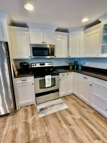 5920 Hartford Terr, Sarasota, Florida 34233, 2 Bedrooms Bedrooms, ,2 BathroomsBathrooms,Mobile/manufactured,For Sale,Hartford Terr,11775978