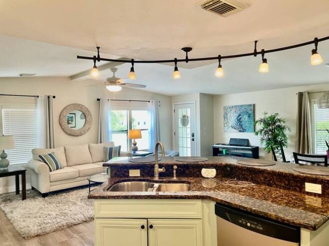 5920 Hartford Terr, Sarasota, Florida 34233, 2 Bedrooms Bedrooms, ,2 BathroomsBathrooms,Mobile/manufactured,For Sale,Hartford Terr,11775978