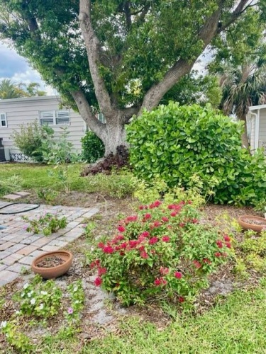 5920 Hartford Terr, Sarasota, Florida 34233, 2 Bedrooms Bedrooms, ,2 BathroomsBathrooms,Mobile/manufactured,For Sale,Hartford Terr,11775978