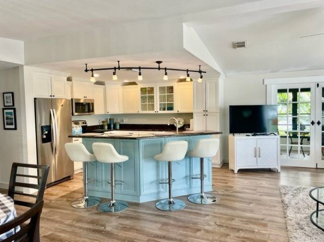 5920 Hartford Terr, Sarasota, Florida 34233, 2 Bedrooms Bedrooms, ,2 BathroomsBathrooms,Mobile/manufactured,For Sale,Hartford Terr,11775978