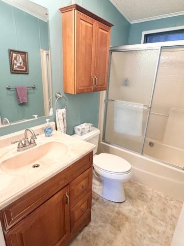 19442 Ravine's Ct, North Fort Myers, Florida 33903, 2 Bedrooms Bedrooms, ,2 BathroomsBathrooms,Mobile/manufactured,For Sale,Ravine's Ct,11791295