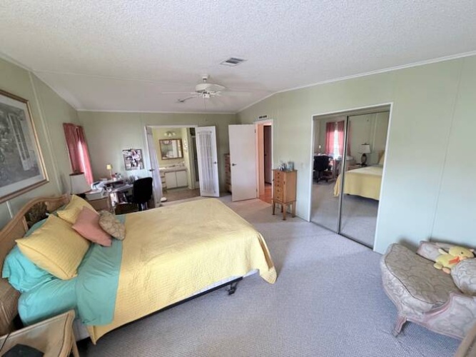 19442 Ravine's Ct, North Fort Myers, Florida 33903, 2 Bedrooms Bedrooms, ,2 BathroomsBathrooms,Mobile/manufactured,For Sale,Ravine's Ct,11791295