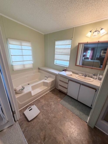 19442 Ravine's Ct, North Fort Myers, Florida 33903, 2 Bedrooms Bedrooms, ,2 BathroomsBathrooms,Mobile/manufactured,For Sale,Ravine's Ct,11791295