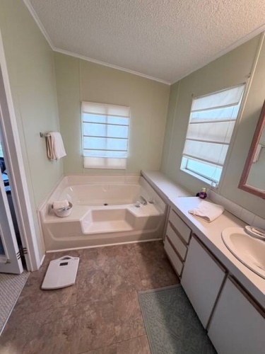 19442 Ravine's Ct, North Fort Myers, Florida 33903, 2 Bedrooms Bedrooms, ,2 BathroomsBathrooms,Mobile/manufactured,For Sale,Ravine's Ct,11791295