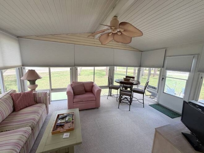 19442 Ravine's Ct, North Fort Myers, Florida 33903, 2 Bedrooms Bedrooms, ,2 BathroomsBathrooms,Mobile/manufactured,For Sale,Ravine's Ct,11791295
