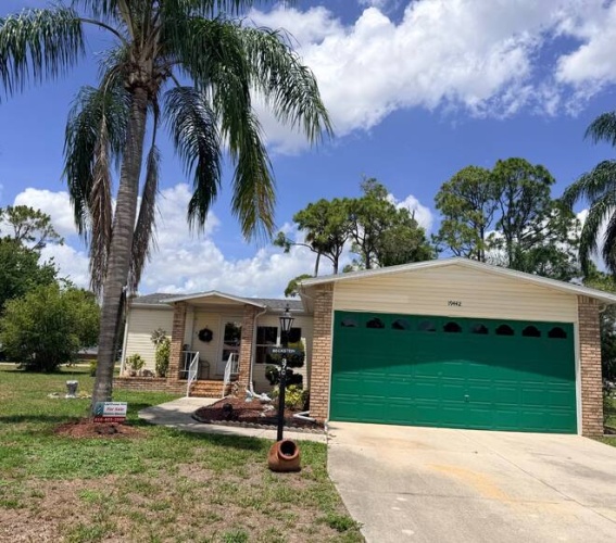 19442 Ravine's Ct, North Fort Myers, Florida 33903, 2 Bedrooms Bedrooms, ,2 BathroomsBathrooms,Mobile/manufactured,For Sale,Ravine's Ct,11791295