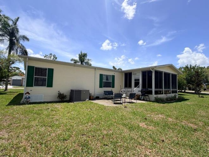 19442 Ravine's Ct, North Fort Myers, Florida 33903, 2 Bedrooms Bedrooms, ,2 BathroomsBathrooms,Mobile/manufactured,For Sale,Ravine's Ct,11791295