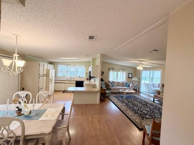 19442 Ravine's Ct, North Fort Myers, Florida 33903, 2 Bedrooms Bedrooms, ,2 BathroomsBathrooms,Mobile/manufactured,For Sale,Ravine's Ct,11791295