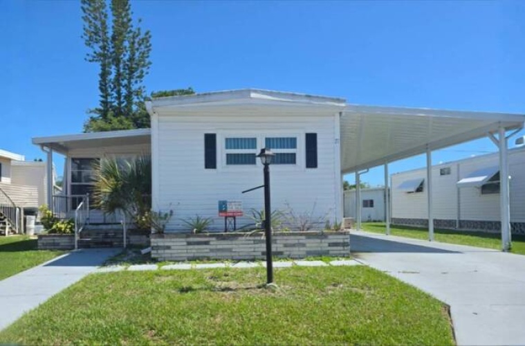 71 6th St West, Nokomis, Florida 34275, 2 Bedrooms Bedrooms, ,2 BathroomsBathrooms,Mobile/manufactured,For Sale,6th St West,11798235