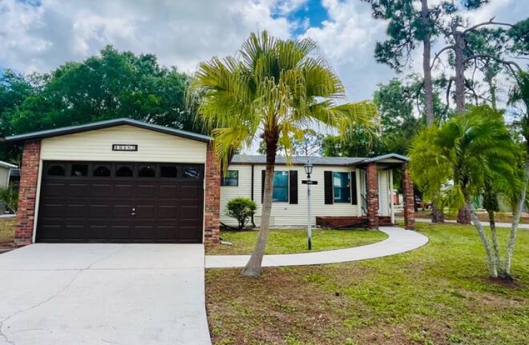 19430 SunAir ct, North Fort Myers, Florida 33903, 2 Bedrooms Bedrooms, ,2 BathroomsBathrooms,Mobile/manufactured,For Sale,SunAir ct,11615325