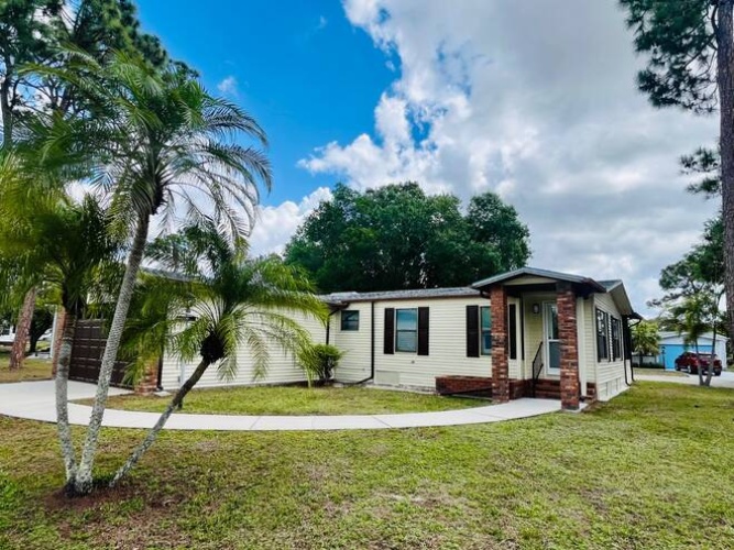 19430 SunAir ct, North Fort Myers, Florida 33903, 2 Bedrooms Bedrooms, ,2 BathroomsBathrooms,Mobile/manufactured,For Sale,SunAir ct,11615325