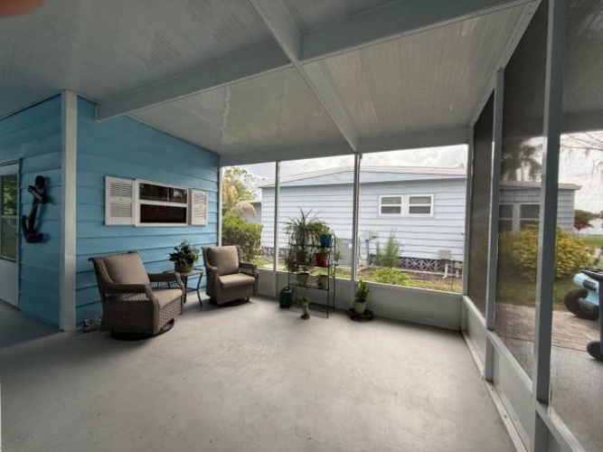 5824 Camelot Drive South, Sarasota, Florida 34233, 2 Bedrooms Bedrooms, ,2 BathroomsBathrooms,Mobile/manufactured,For Sale,Camelot Drive South,11803970