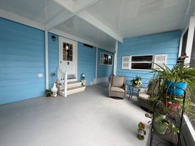 5824 Camelot Drive South, Sarasota, Florida 34233, 2 Bedrooms Bedrooms, ,2 BathroomsBathrooms,Mobile/manufactured,For Sale,Camelot Drive South,11803970