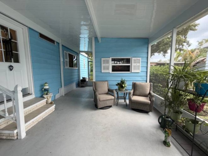 5824 Camelot Drive South, Sarasota, Florida 34233, 2 Bedrooms Bedrooms, ,2 BathroomsBathrooms,Mobile/manufactured,For Sale,Camelot Drive South,11803970