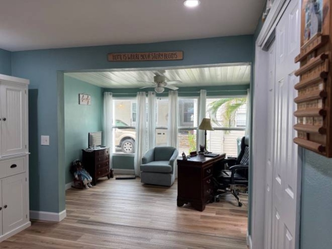 5824 Camelot Drive South, Sarasota, Florida 34233, 2 Bedrooms Bedrooms, ,2 BathroomsBathrooms,Mobile/manufactured,For Sale,Camelot Drive South,11803970