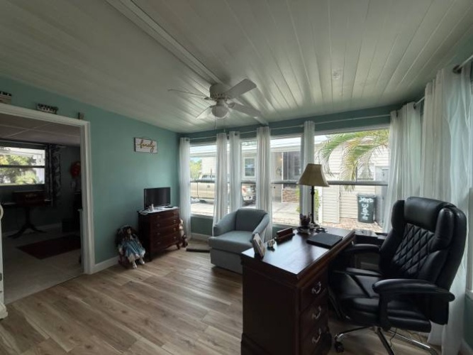 5824 Camelot Drive South, Sarasota, Florida 34233, 2 Bedrooms Bedrooms, ,2 BathroomsBathrooms,Mobile/manufactured,For Sale,Camelot Drive South,11803970