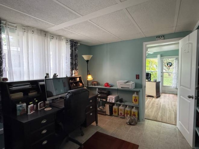 5824 Camelot Drive South, Sarasota, Florida 34233, 2 Bedrooms Bedrooms, ,2 BathroomsBathrooms,Mobile/manufactured,For Sale,Camelot Drive South,11803970