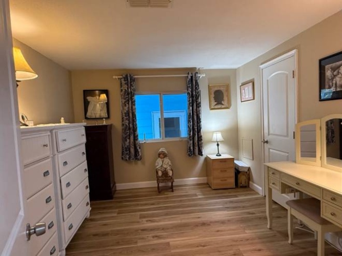 5824 Camelot Drive South, Sarasota, Florida 34233, 2 Bedrooms Bedrooms, ,2 BathroomsBathrooms,Mobile/manufactured,For Sale,Camelot Drive South,11803970