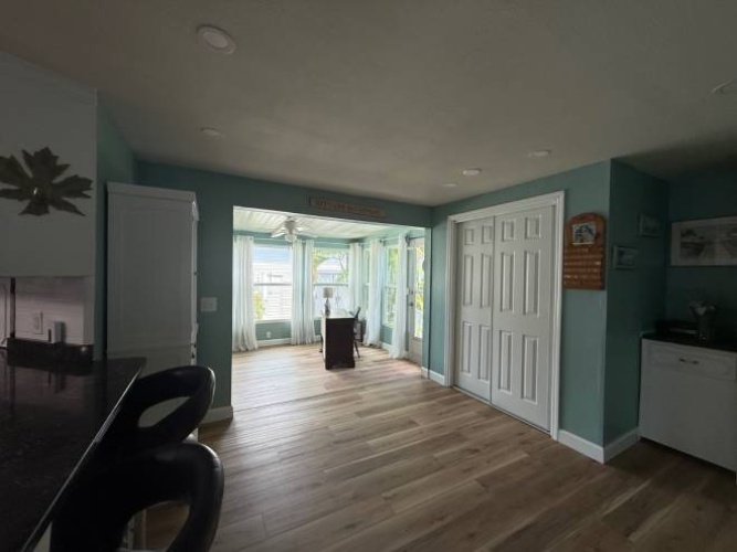 5824 Camelot Drive South, Sarasota, Florida 34233, 2 Bedrooms Bedrooms, ,2 BathroomsBathrooms,Mobile/manufactured,For Sale,Camelot Drive South,11803970