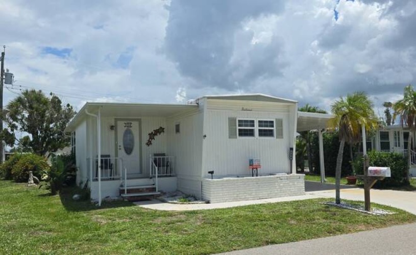 154 4th St Nokomis, Nokomis, Florida 34275, 2 Bedrooms Bedrooms, ,3 BathroomsBathrooms,Mobile/manufactured,For Sale,4th St Nokomis,11824741