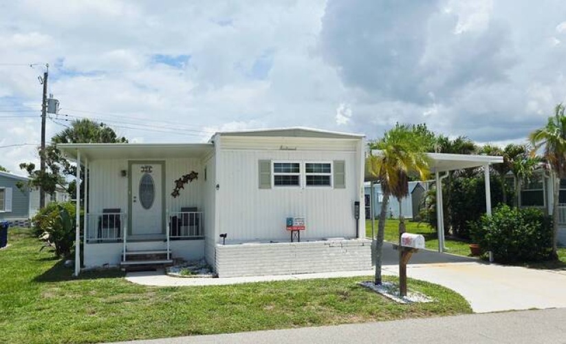 154 4th St Nokomis, Nokomis, Florida 34275, 2 Bedrooms Bedrooms, ,3 BathroomsBathrooms,Mobile/manufactured,For Sale,4th St Nokomis,11824741