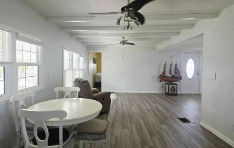 154 4th St Nokomis, Nokomis, Florida 34275, 2 Bedrooms Bedrooms, ,3 BathroomsBathrooms,Mobile/manufactured,For Sale,4th St Nokomis,11824741