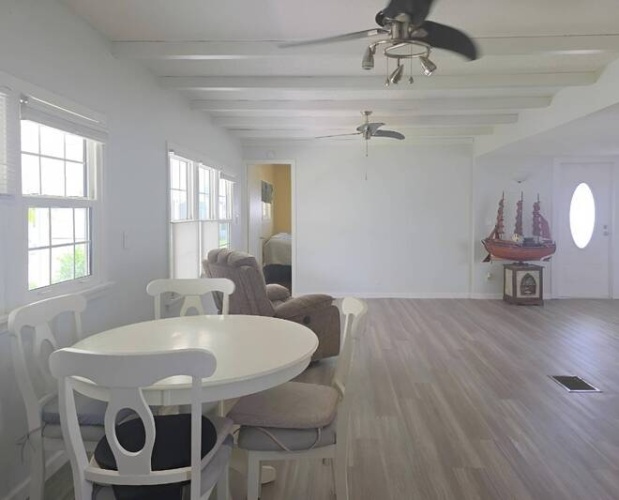 154 4th St Nokomis, Nokomis, Florida 34275, 2 Bedrooms Bedrooms, ,3 BathroomsBathrooms,Mobile/manufactured,For Sale,4th St Nokomis,11824741