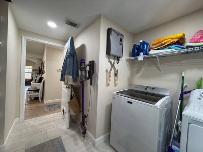 5759 Camelford Dr, Sarasota, Florida 34233, 3 Bedrooms Bedrooms, ,2 BathroomsBathrooms,Mobile/manufactured,For Sale,Camelford Dr,11830247