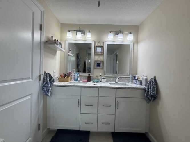 5759 Camelford Dr, Sarasota, Florida 34233, 3 Bedrooms Bedrooms, ,2 BathroomsBathrooms,Mobile/manufactured,For Sale,Camelford Dr,11830247