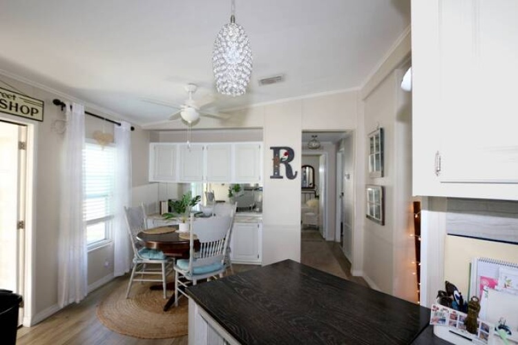 5226 Camelot Dr E, Sarasota, Florida 34233, 2 Bedrooms Bedrooms, ,2 BathroomsBathrooms,Mobile/manufactured,For Sale,Camelot Dr E,11623678
