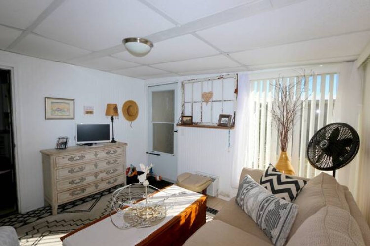 5226 Camelot Dr E, Sarasota, Florida 34233, 2 Bedrooms Bedrooms, ,2 BathroomsBathrooms,Mobile/manufactured,For Sale,Camelot Dr E,11623678