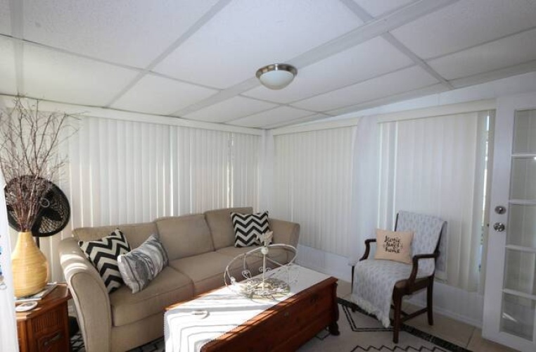 5226 Camelot Dr E, Sarasota, Florida 34233, 2 Bedrooms Bedrooms, ,2 BathroomsBathrooms,Mobile/manufactured,For Sale,Camelot Dr E,11623678