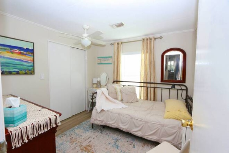 5226 Camelot Dr E, Sarasota, Florida 34233, 2 Bedrooms Bedrooms, ,2 BathroomsBathrooms,Mobile/manufactured,For Sale,Camelot Dr E,11623678