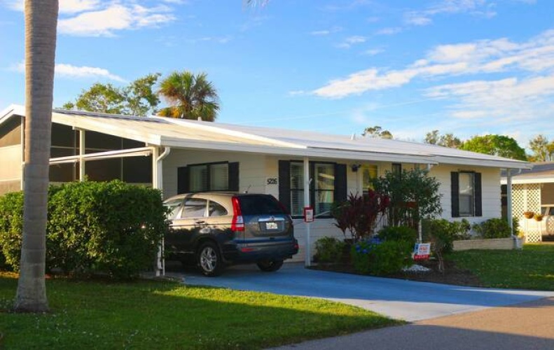 5226 Camelot Dr E, Sarasota, Florida 34233, 2 Bedrooms Bedrooms, ,2 BathroomsBathrooms,Mobile/manufactured,For Sale,Camelot Dr E,11623678