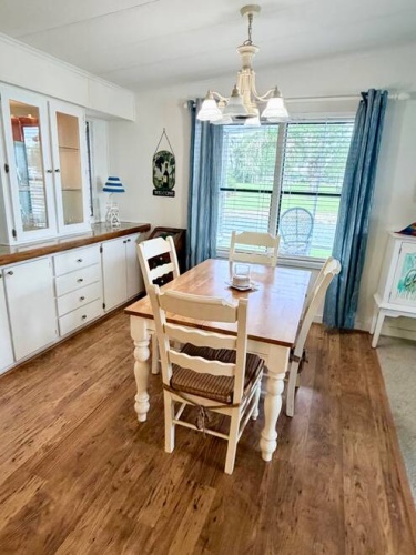 10057 Mission Hills Ct., North Fort Myers, Florida 33903, 2 Bedrooms Bedrooms, ,2 BathroomsBathrooms,Mobile/manufactured,For Sale,Mission Hills Ct.,11833269